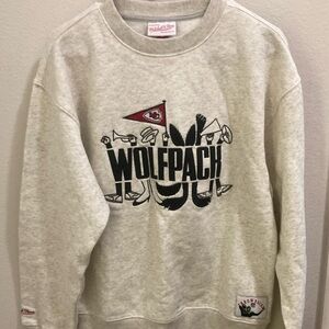 Kansas City Chiefs Cream Heather Crewneck Sweater Classic Style. Mitchel & Ness